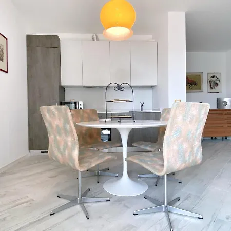 Ur-nest Donato Creti Apartamento