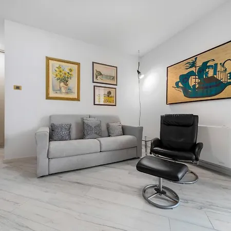 Apartment Ur-nest Donato Creti *