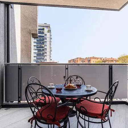 Ur-nest Donato Creti Apartment