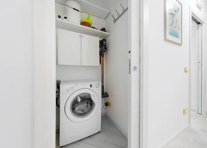 Ur-nest Donato Creti *